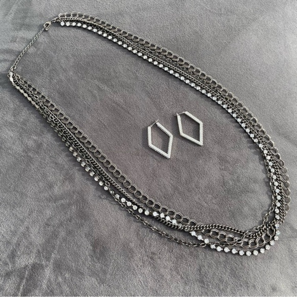 SET ❤️ Lia Sophia Rhinestone Geometric Earrings, Silver Gunmetal Multi Necklace